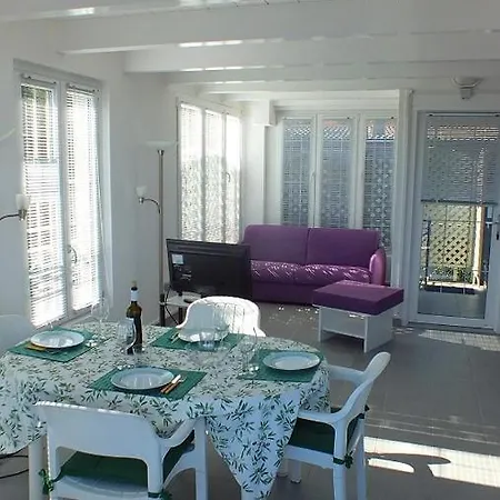 Appartamenti La Pianezza E La Rustica Διαμέρισμα Ghiffa